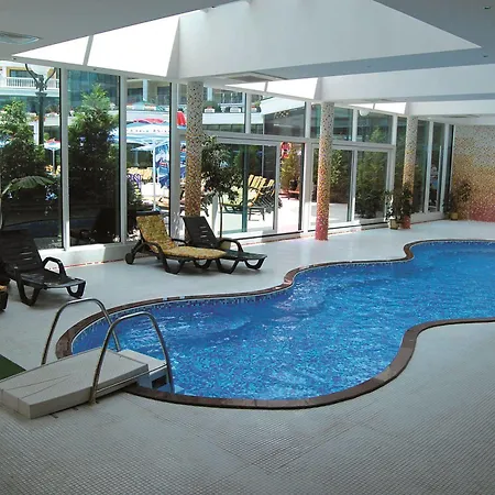 Planeta & Aquapark Free Access 5* Sunny Beach