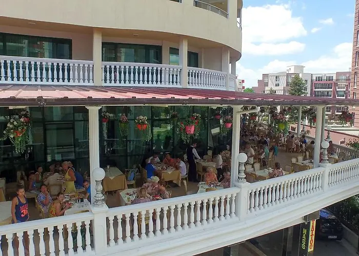 Planeta & Aquapark Free Access 5* Солнечный берег