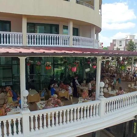 Planeta & Aquapark Free Access 5* Sunny Beach