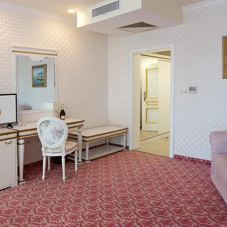 планета хотел&аквапарк - ол инклузив 5* Слънчев бряг