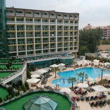 Planeta & Aquapark Free Access Otel 5*