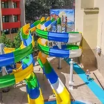 Planeta & Aquapark Free Access Hotel 5*