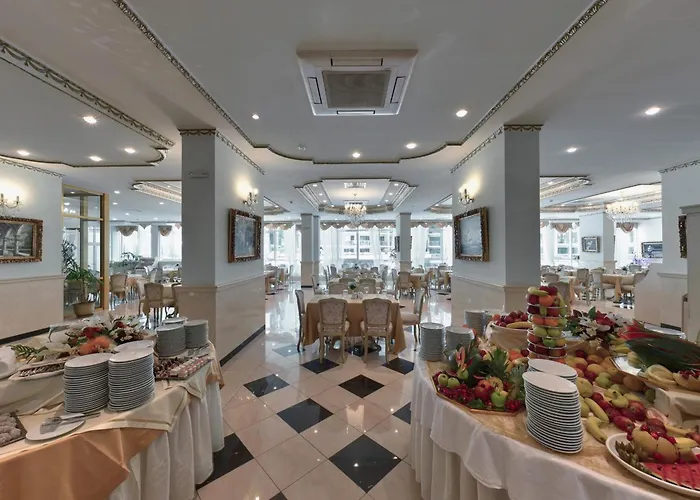 מלון Planeta & Aquapark Free Access סאני ביץ'